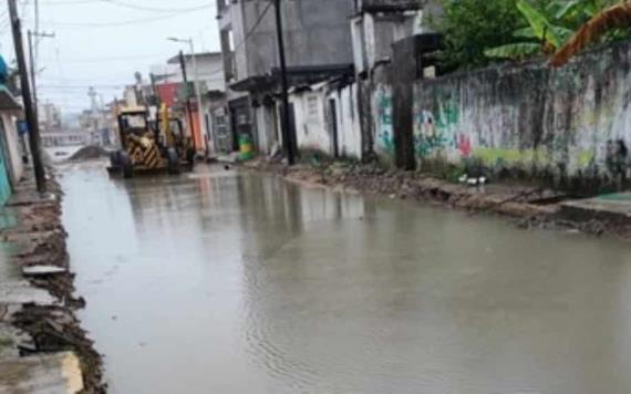 Denuncian mala calidad en obras de drenaje de aguas negras en Jalpa de Méndez