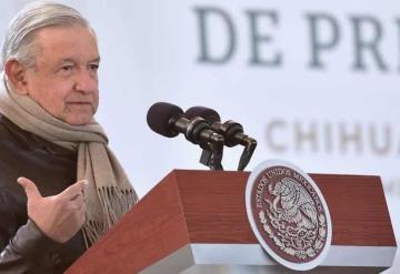 López Obrador celebró que la cuarta transformación del país se lleve a cabo de manera pacífica