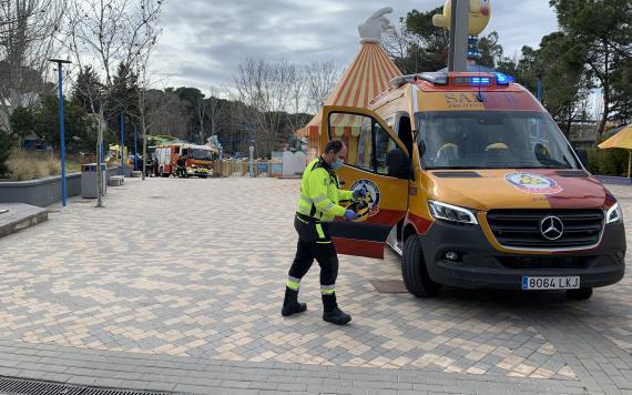 Trece heridos en Madrid tras derrumbarse techo del auditorio de parque de atracciones