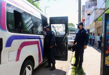 Realizan acciones de prevención y vigilancia en paradas del transporte público