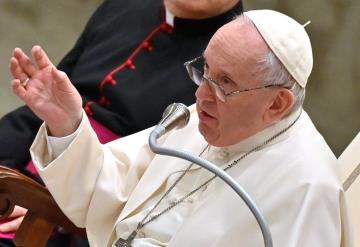 El papa acude ante embajada rusa para mostrar preocupación