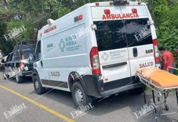 Motociclista se accidenta, habitantes escucharon su auxilio