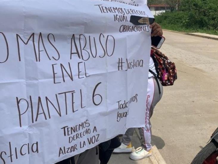 Alumnas denuncian acoso por parte de maestros y compañeros del COBATAB No. 6 Alumnas denuncian acoso por parte de maestros y compañeros del COBATAB No. 6