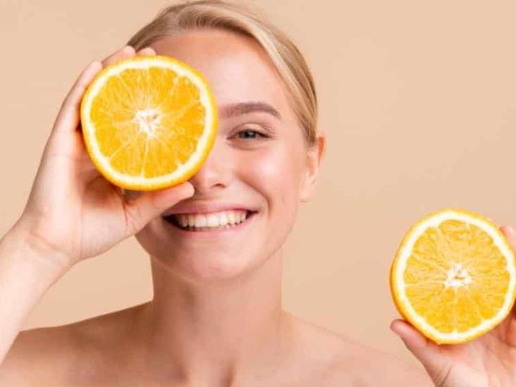 Vitamina C: ¿de día o de noche? Así se potencian sus resultados Vitamina C: ¿de día o de noche? Así se potencian sus resultados