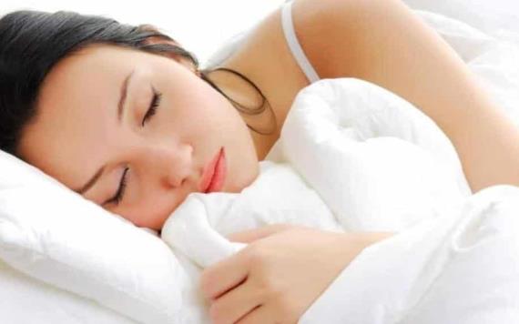 Dormir poco es perjudicial para la salud, pero ¿dormir demasiado también lo es?