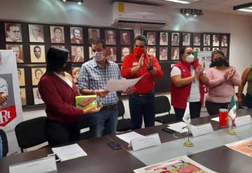 Realizan ceremonia de premiación del primer concurso de carteles "Reyes Heroles"