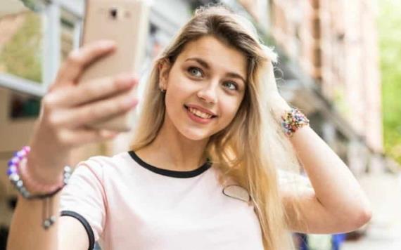 Los nuevos smartphones distorsionan los rasgos faciales, según un estudio