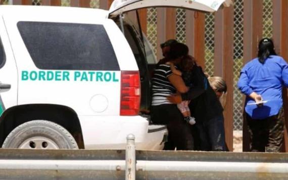 Muere mexicana tras quedar colgada del muro fronterizo en Arizona