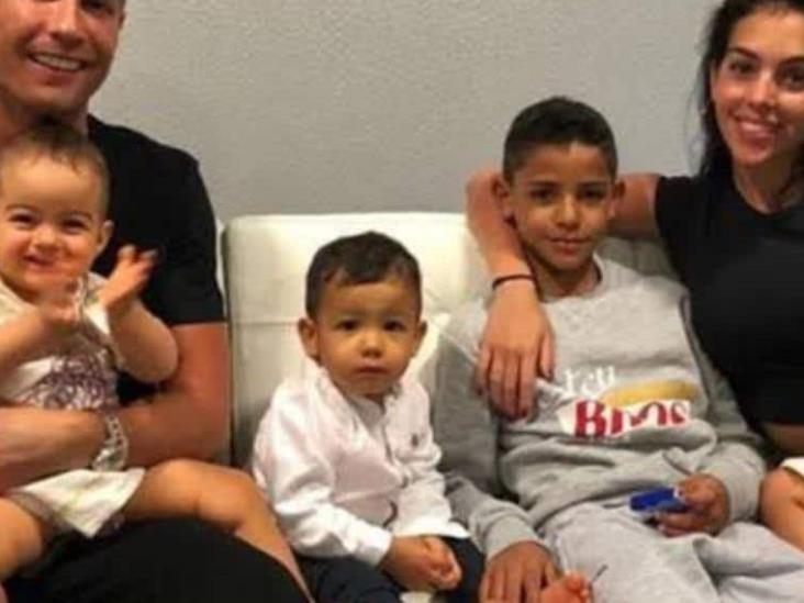 Cristiano Ronaldo hace el anuncio del fallecimiento de uno de sus hijos Cristiano Ronaldo hace el anuncio del fallecimiento de uno de sus hijos