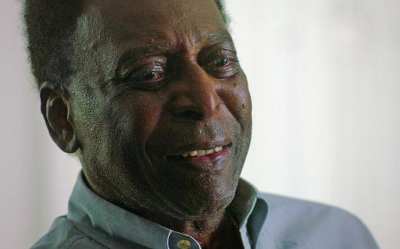 Dan de alta a Pelé tras exámenes sobre tratamiento de cáncer