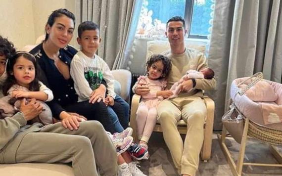 Finalmente con nosotros: Cristiano Ronaldo y Georgina presentan a su hija