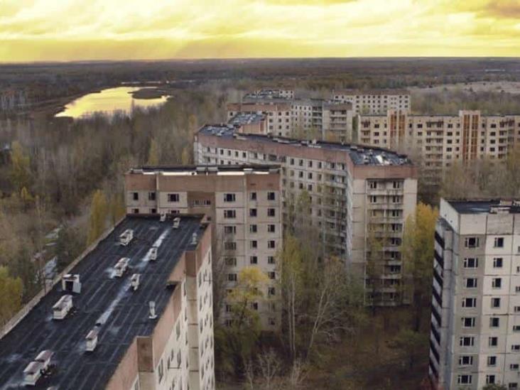 Cómo fue el infierno al que se expusieron miles de hombres y de mujeres durante la explosión de Chernobyl Cómo fue el infierno al que se expusieron miles de hombres y de mujeres durante la explosión de Chernobyl