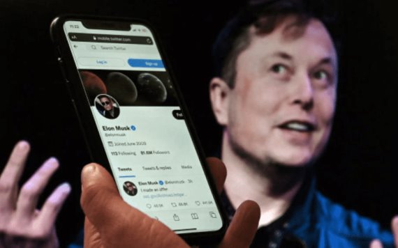 Se observan cambios en Twitter tras el anuncio de la adquisición de la red social por Elon Musk