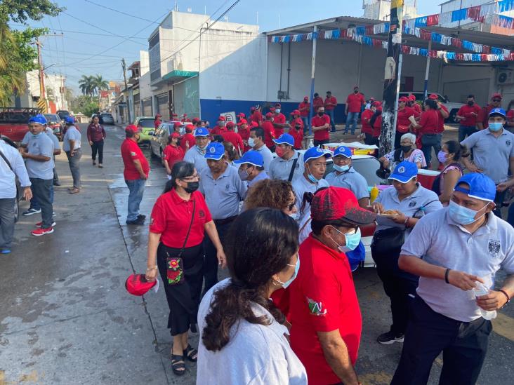 Realizan protesta sindicalizados Realizan protesta sindicalizados