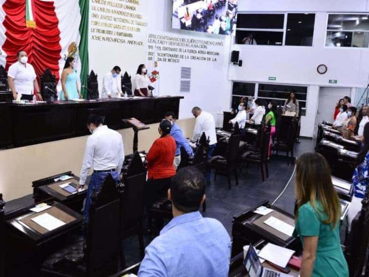 Coordinadora de la fracción parlamentaria del PRI afirmó que el único compromiso que tiene es con la ciudadanía Coordinadora de la fracción parlamentaria del PRI afirmó que el único compromiso que tiene es con la ciudadanía