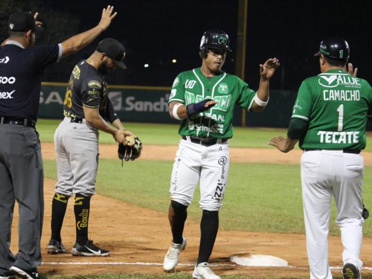 Olmecas de Tabasco está listo para hundir el buque de los Piratas de Campeche Olmecas de Tabasco está listo para hundir el buque de los Piratas de Campeche