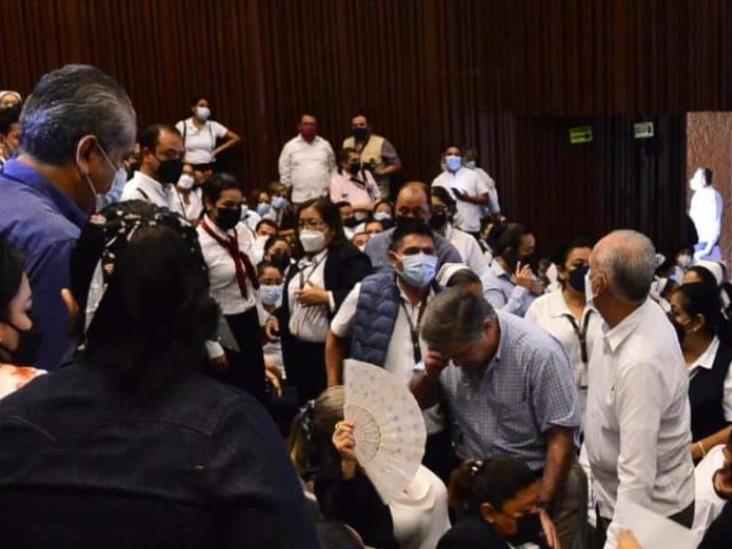 Sufre incidente una participante en la celebración del día del enfermero Sufre incidente una participante en la celebración del día del enfermero