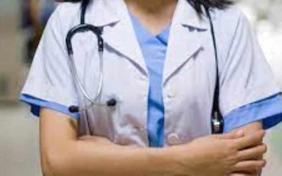 Sector salud enfrenta déficit de enfermeras y necesidad de actualización