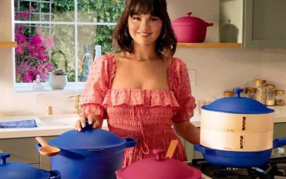 Selena Gómez lanza colección de utensilios de cocina