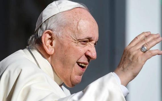 Papa Francisco pide tequila para su dolor de rodilla