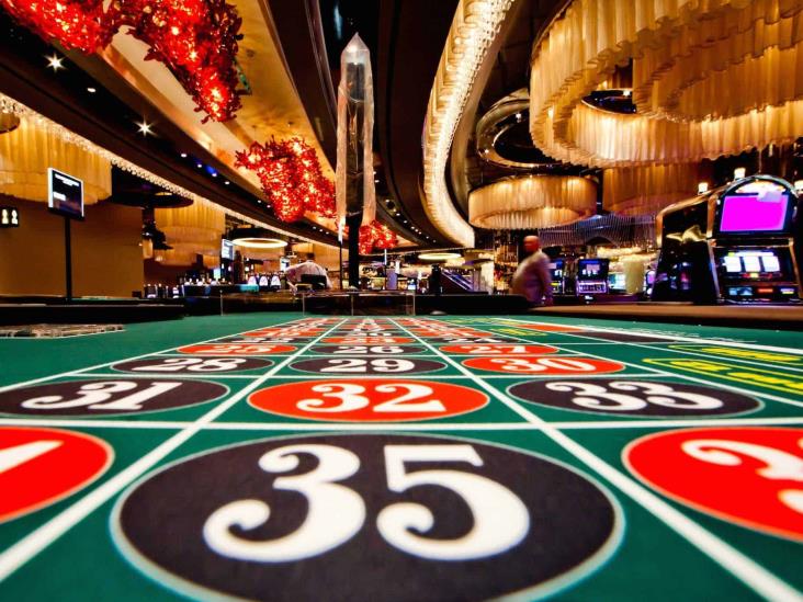 Hombre recibe por error subsidio Covid, lo gasta en casinos y ahora debe devolverlo Hombre recibe por error subsidio Covid, lo gasta en casinos y ahora debe devolverlo