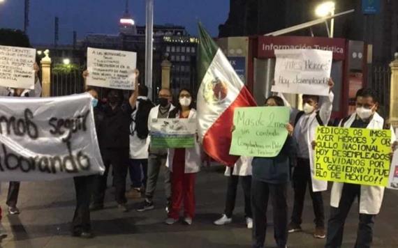 Como protesta, suman más de 2,000 médicos mexicanos en plataforma para visibilizar desempleo