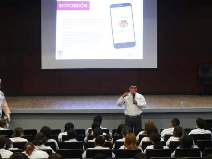 La FGE y la UIDI orientan a estudiantes en Psicología sobre los delitos cibernéticos La FGE y la UIDI orientan a estudiantes en Psicología sobre los delitos cibernéticos