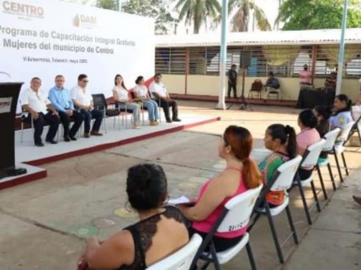 Yolanda Osuna Huerta, formalizó el inicio del Programa de Capacitación Integral Gratuito para Mujeres Yolanda Osuna Huerta, formalizó el inicio del Programa de Capacitación Integral Gratuito para Mujeres