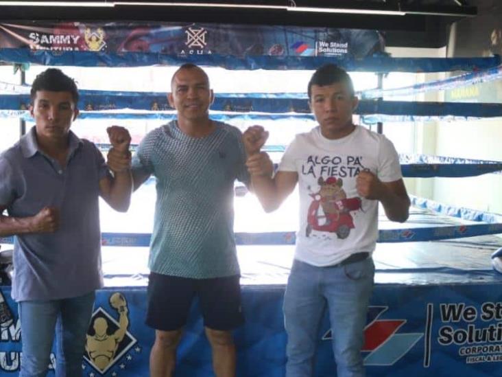 El boxeador tabasqueño Luis "Kiko" Guzmán disputará el título Nacional Gallo frente al yucateco Javier Caballito Nic El boxeador tabasqueño Luis "Kiko" Guzmán disputará el título Nacional Gallo frente al yucateco Javier Caballito Nic