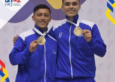Los karatekas tabasqueños Erick González y Carlos Rodríguez lograron oro y plata en la Universiada Nacional 2022