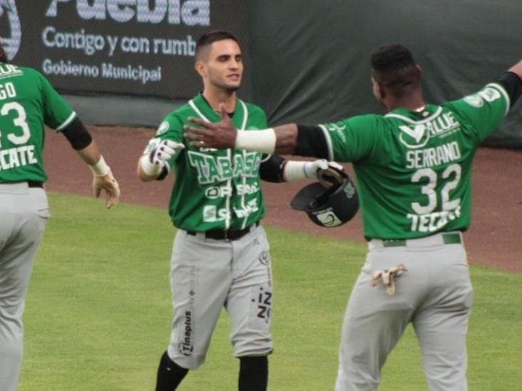 Olmecas vence a los Pericos de Puebla, en el tercer juego de la serie Olmecas vence a los Pericos de Puebla, en el tercer juego de la serie