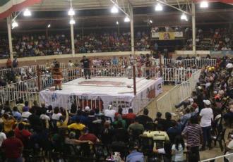Extraordinaria función de lucha libre organizó Robles Promotions ante un pletórico lienzo charro en Villahermosa