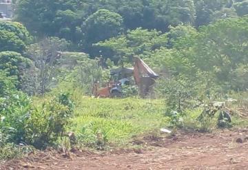 Evacúan a niños de kínder en Teapa por rocas que cayeron en barda