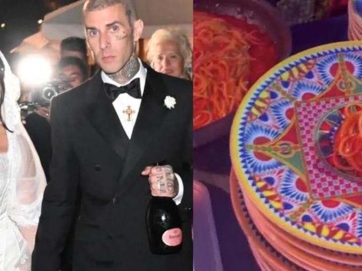 Así fue la diminuta cena que se ofreció en la boda de Kourtney Kardashian Así fue la diminuta cena que se ofreció en la boda de Kourtney Kardashian
