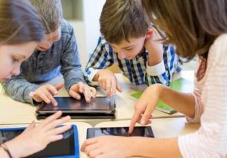 Celulares, tablets y laptops ¿peligro para los niños? Esto dice la propia ciencia