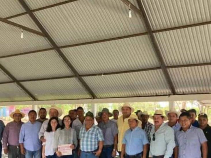 Capacitan a productores jonutecos sobre el manejo sanitario del hato Capacitan a productores jonutecos sobre el manejo sanitario del hato