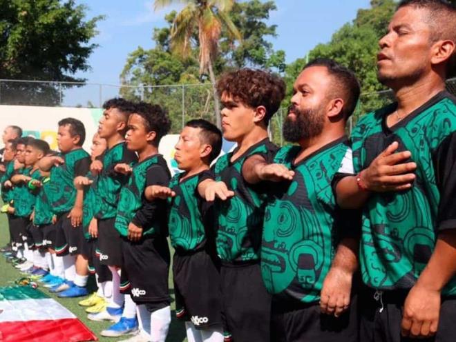 Yo gané una medalla, ¿tú quién eres?: Tri de talla baja se defiende de burlas por su estatura