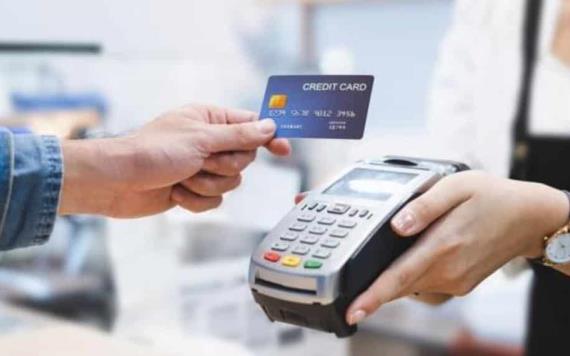 ¿Por qué no es buena idea pagar la despensa con tarjeta de crédito?