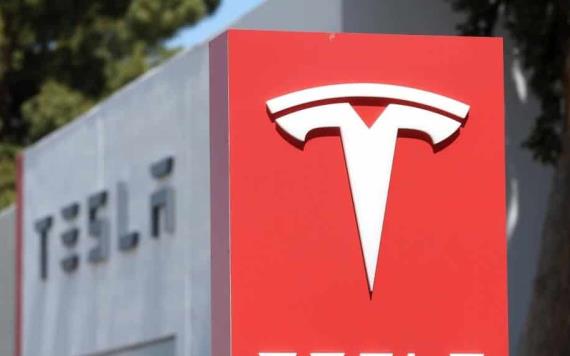 En EU, presentan más de 750 denuncias contra Tesla por autos que frenan sin razón