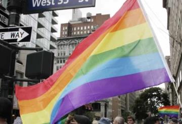 Detienen a joven canadiense por amenazar con un tiroteo a un evento LGBT+ en EU