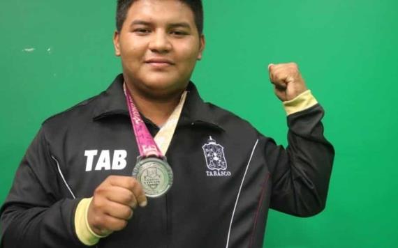Luchador tabasqueño obtiene medalla en los Juegos Nacionales CONADE 2022