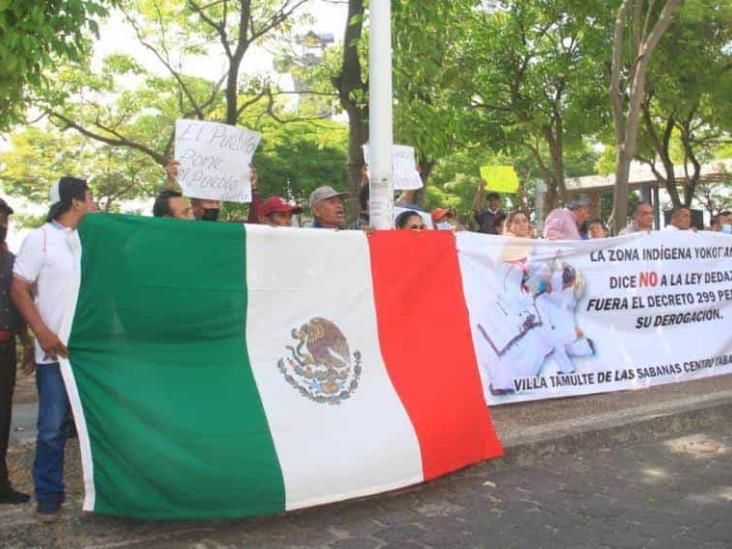 Manifestantes en el Congreso, solicitan que se elimine la Ley dedazo Manifestantes en el Congreso, solicitan que se elimine la Ley dedazo