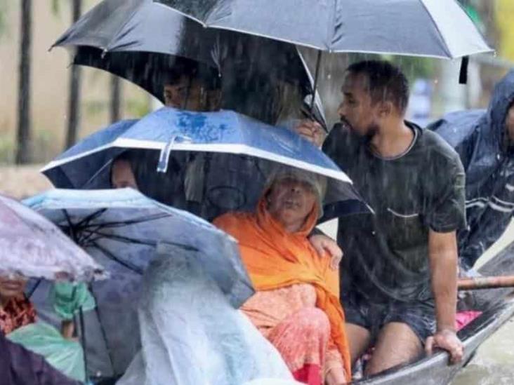 Lluvias torrenciales en India y Bangladesh dejan al menos 59 muertos Lluvias torrenciales en India y Bangladesh dejan al menos 59 muertos