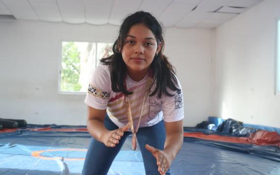 Luchadora macuspanense se encuentra orgullosa por darle a Tabasco una medalla de bronce en los Juegos Nacionales CONADE 2022