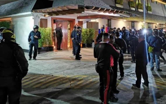 Hombre dispara contra su esposa en restaurante de la Del Valle en CDMX; fue detenido