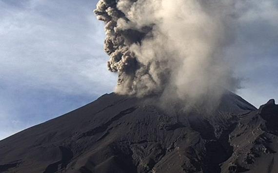 Muere alpinista tras caer a barranca del volcán Popocatépetl