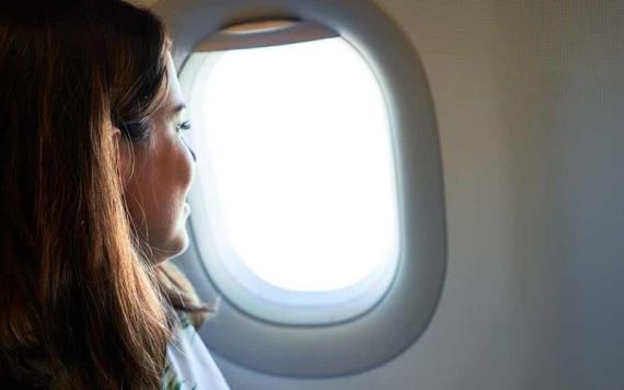 ¿Por qué las ventanas de los aviones son redondas? Esta es la razón