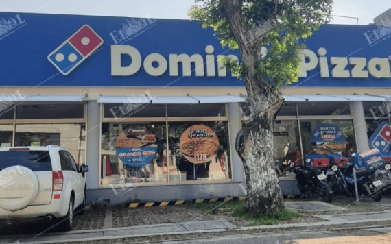 Asaltan violentamente sucursal de pizzería en Villahermosa