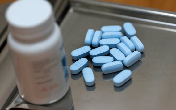 Revelan la eficacia del primer fármaco contra el VIH desarrollado en China