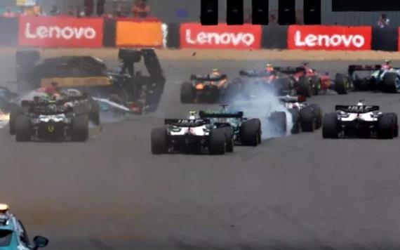 Fuerte accidente se registra en el arranque del Gran Premio de Gran Bretaña